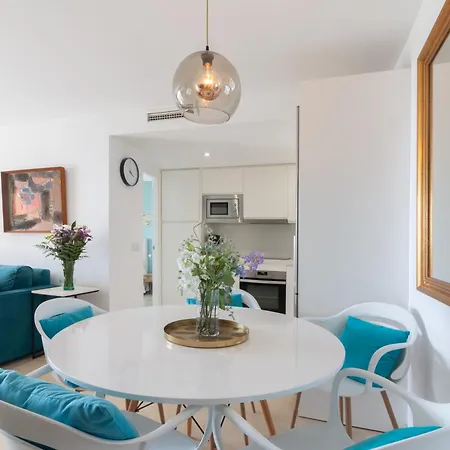 아파트 Front Line 2 Bedr