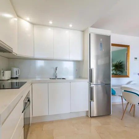 Apartman Front Line 2 Bedr *