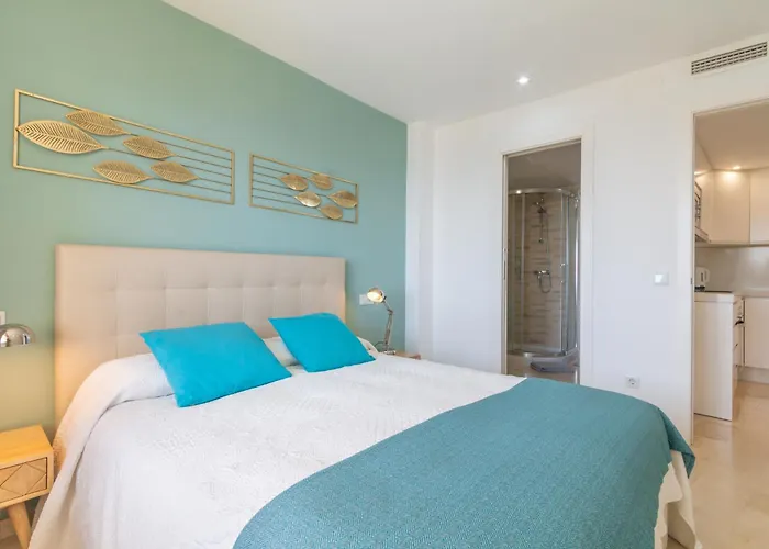 アパート Front Line 2 Bedr