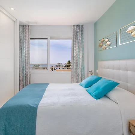 Apartment Front Line 2 Bedr Marbella